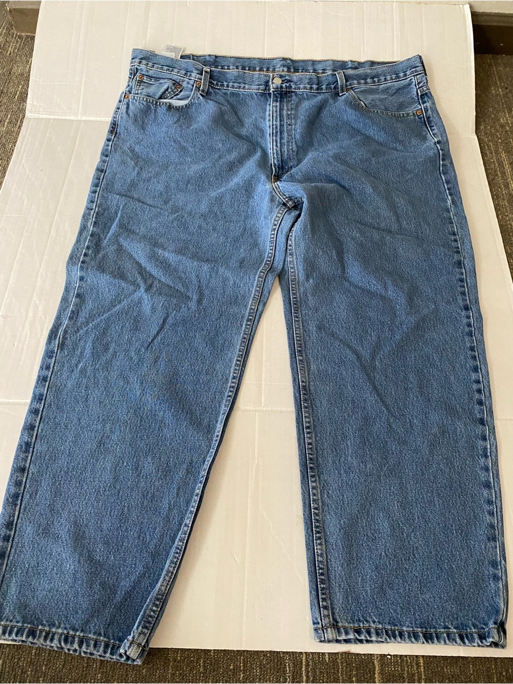 Levis Classic Men’s Blue Straight-Leg Jeans Waist 48 Length 30 Levi